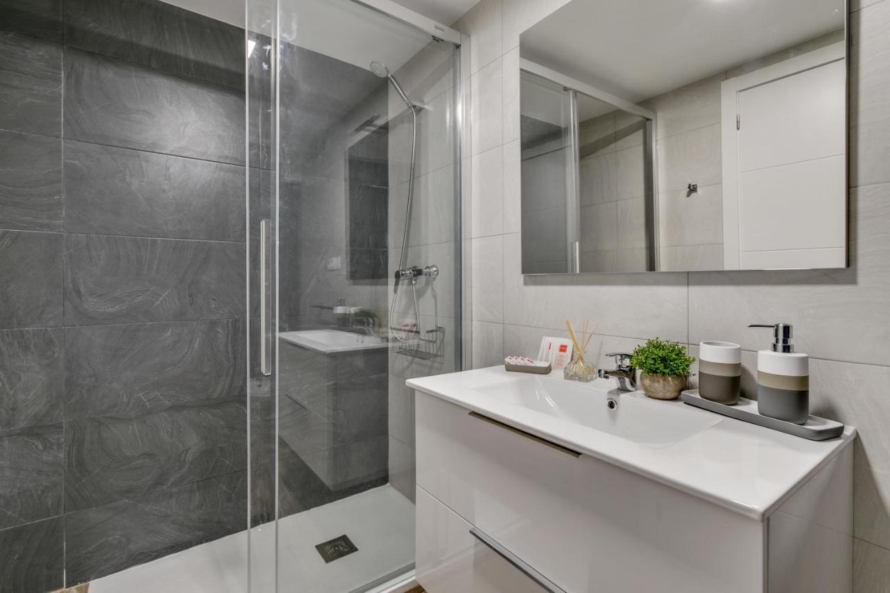 Luxury Apartment City Center อาลิกันเต ภายนอก รูปภาพ